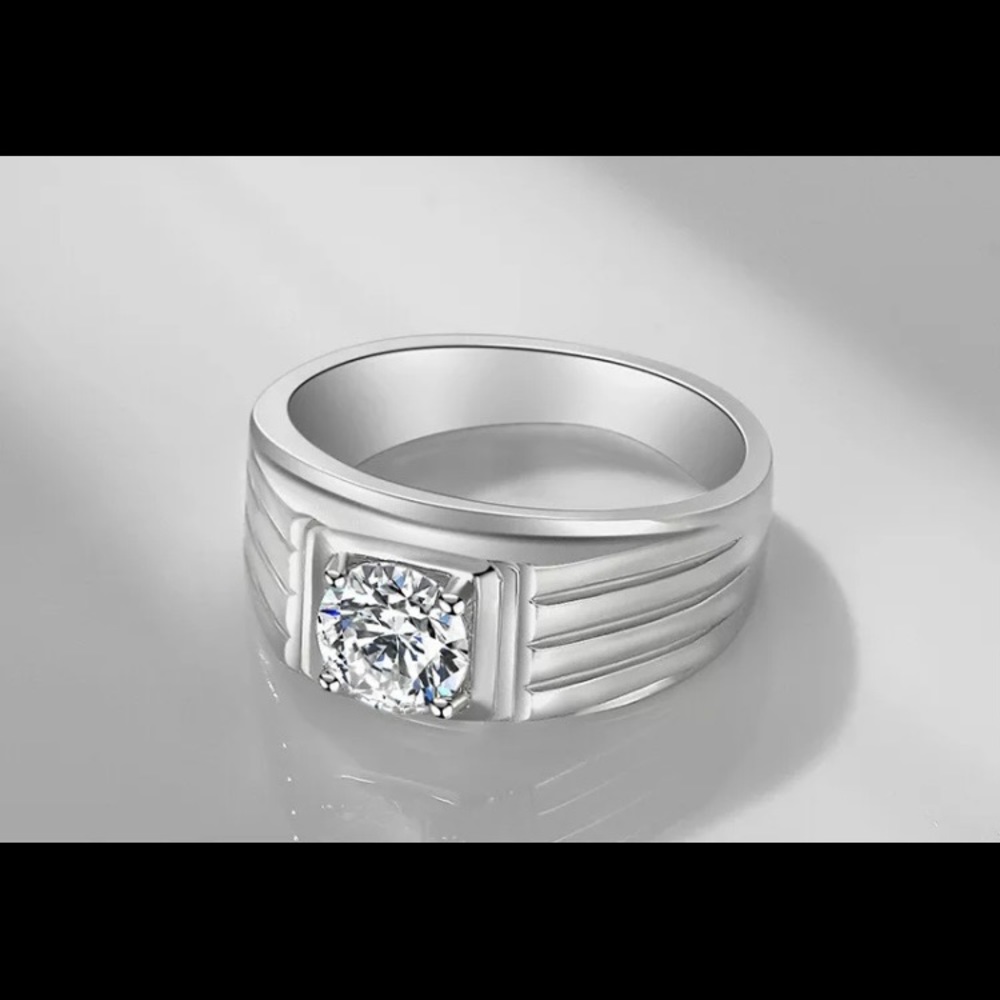 Mens Sterling Silver solitaire ring - Picture 6 of 12
